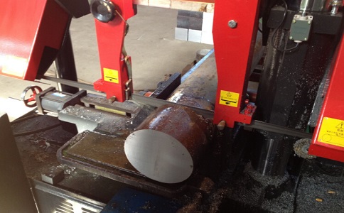 昭平卧式带锯床加工时出现明显振荡如何排查？